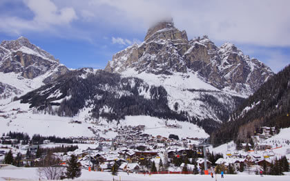 Skifahren in den Dolomiti Superski